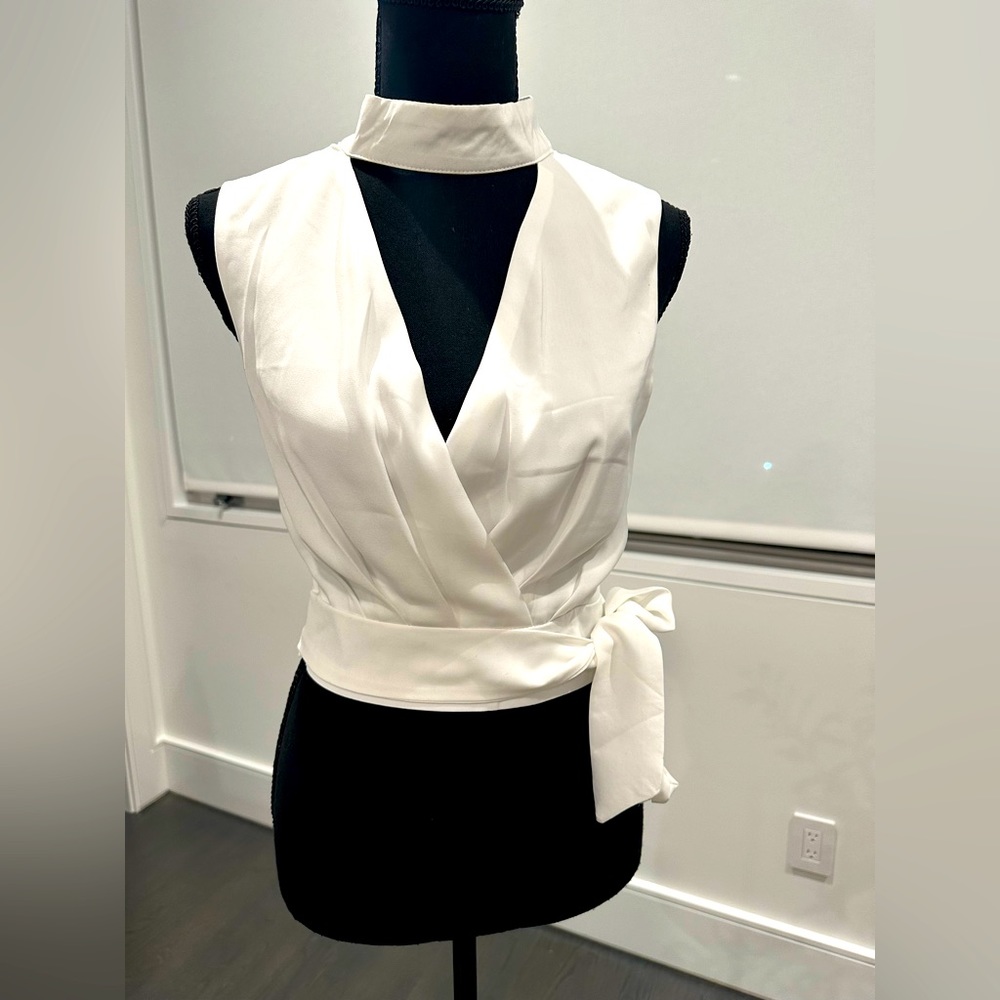 Luvalot white cropped top